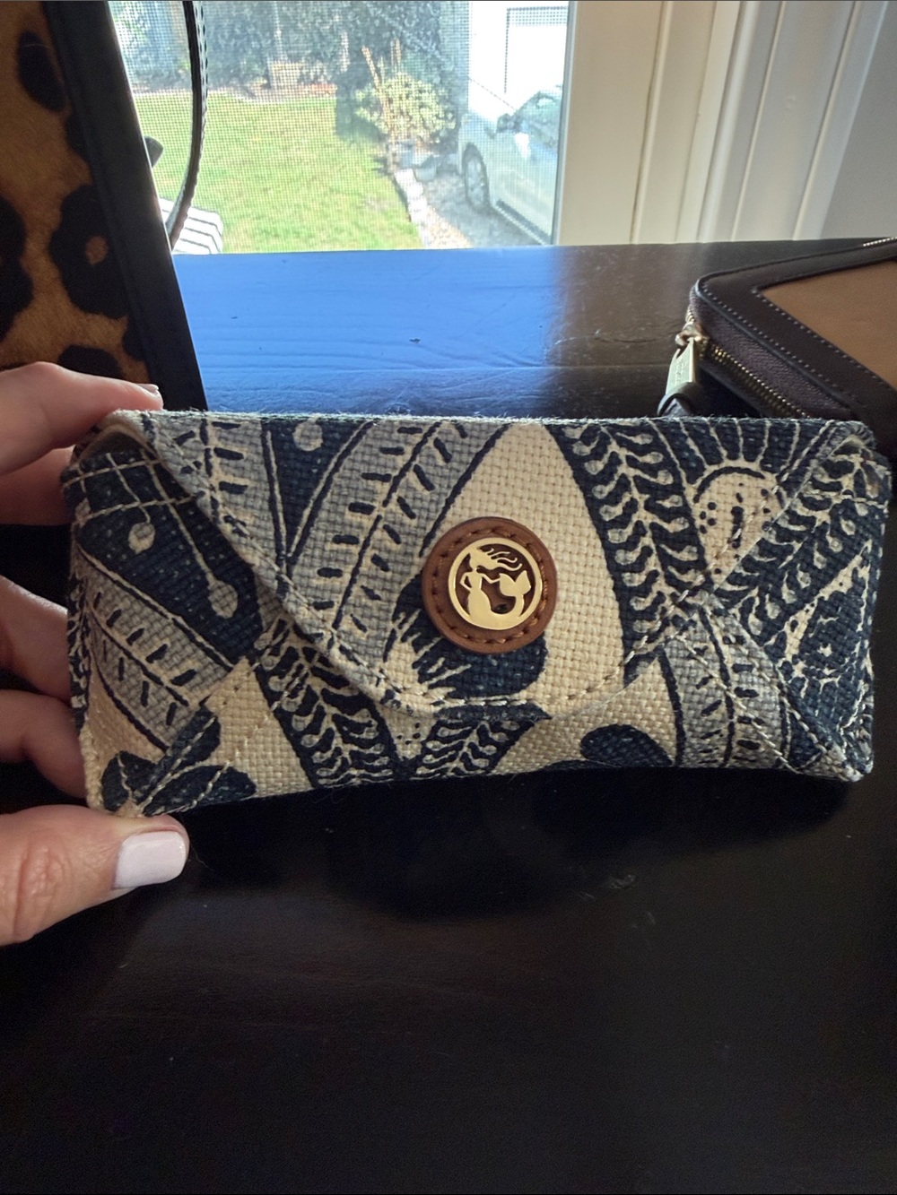 Spartina 449 Navy and Cream Leaf-Print Eyeglass case with Logo Medallion